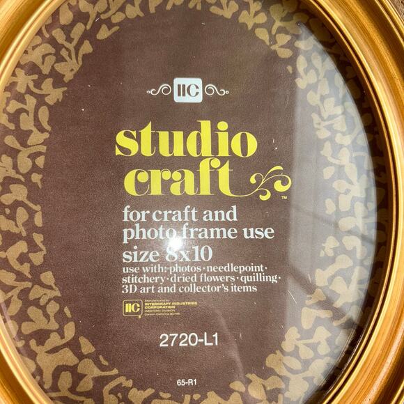 NOS studio craft Vintage oval frame wood look gold vintage plastic 8 x 10 inch - Picture 5 of 10